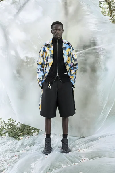 Look 14